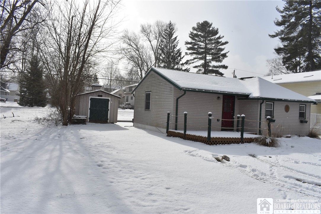 145 E Terrace Avenue, Busti, NY lhrmls01117262