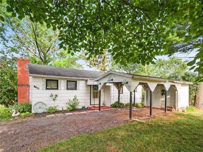 2056 Eagle Harbor Waterport Road