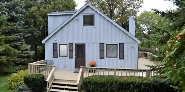 2428 W Lake Road