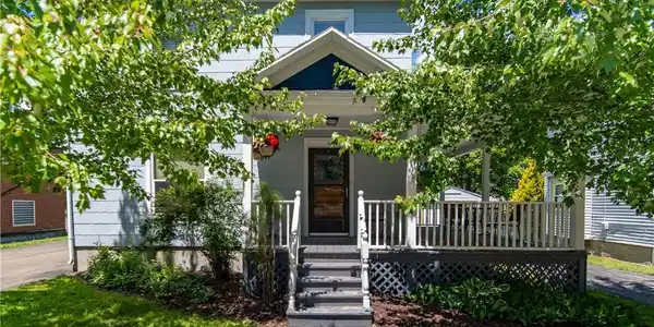 9 Maple Street