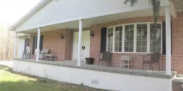 36 Twisting Lane