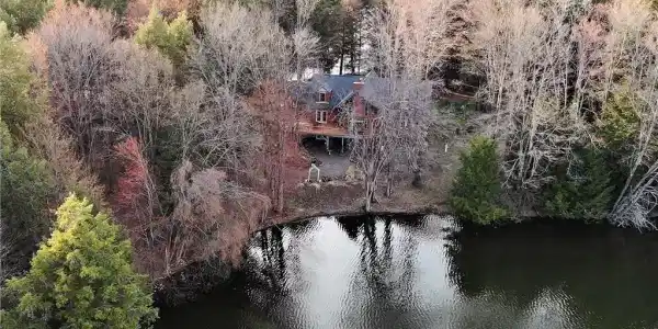 3162 Lake Moraine Road