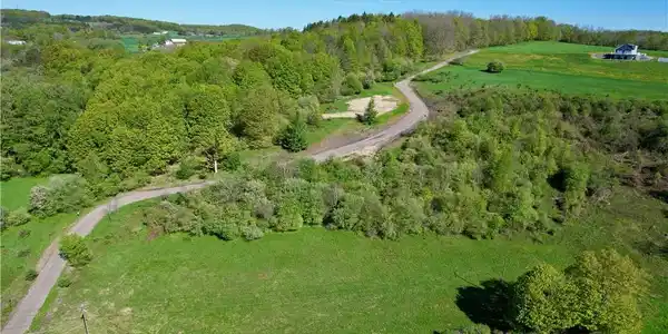 00 Lake Moraine Road