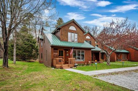 21 Rocky Point Circle