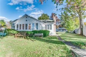 9279 Spruce Road