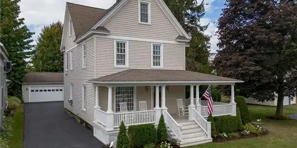 30 Alburtus Avenue