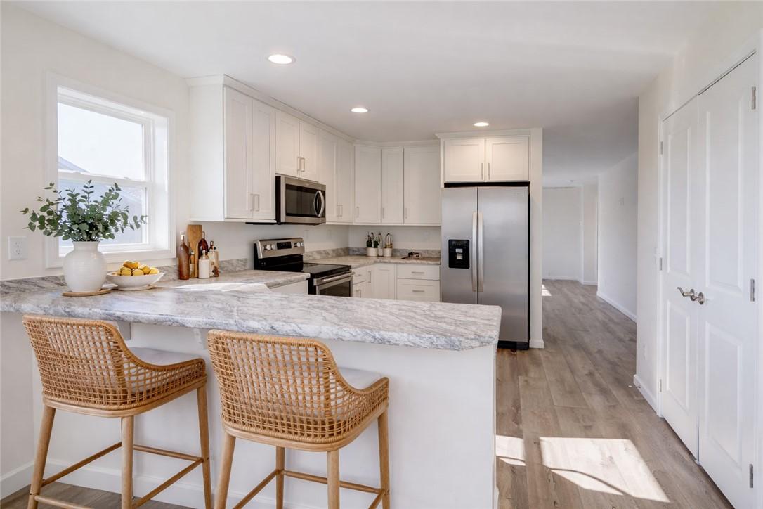 Image 2: Eat In Kitchen - Virtually Stage