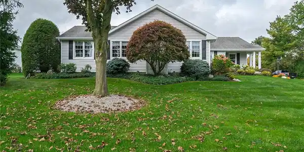 2 Heather Woods Court