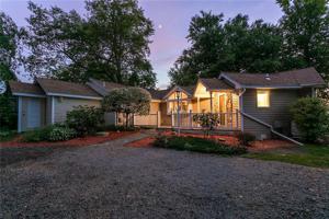 8371 Graves Point Road