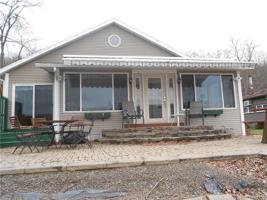 6033 W Lake Road