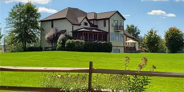 1773 Tamarack Trail