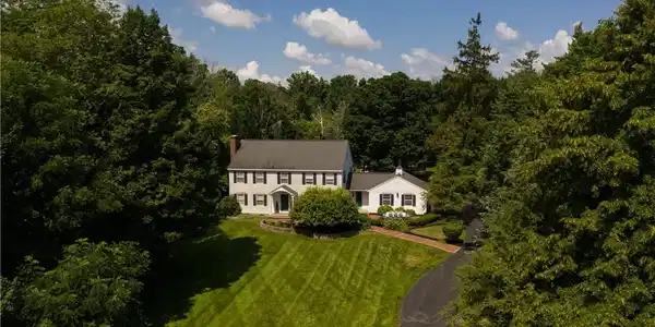 32 W Lake Street