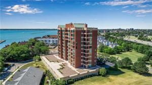 401 ADMIRALS WALK