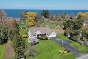 2815 Lake Road