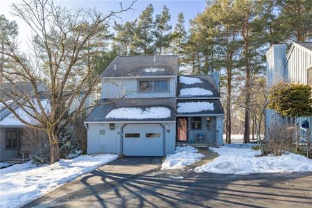 27 Andrews Way