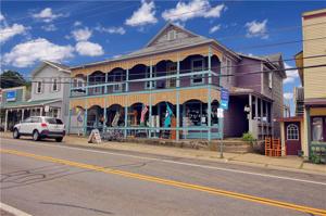 10365 Main Street