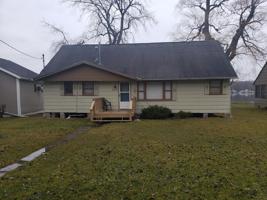 6037 W Lake Road