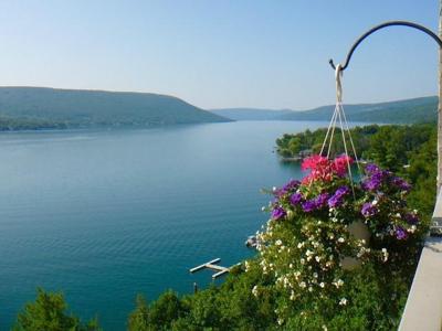 172 Cliffside Drive