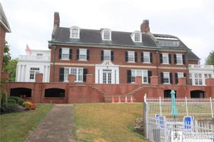 12 W Terrace Avenue