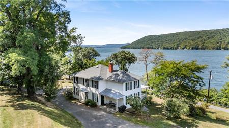 989 E Lake Road