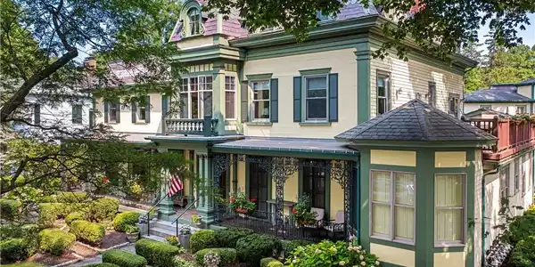 77 E Genesee Street