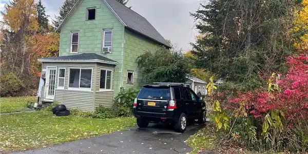 15 East Avenue