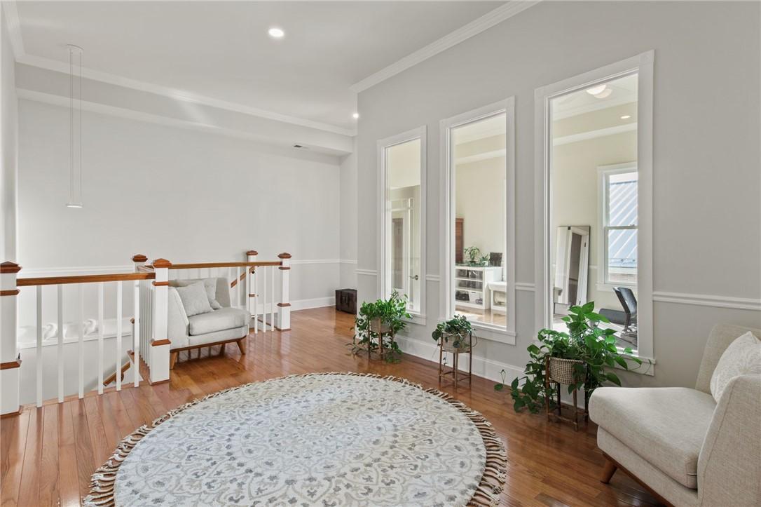 Image 4: 3rd Floor - A true standout!