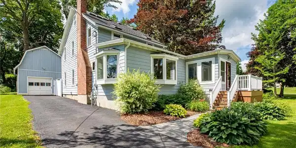 5 Highland Street