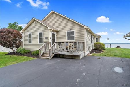 7309 Lakeshore Road
