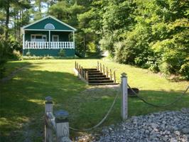8194 Lakeshore Drive