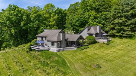 5882 Seneca Point Road