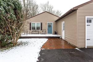 7202 Lakeshore Road