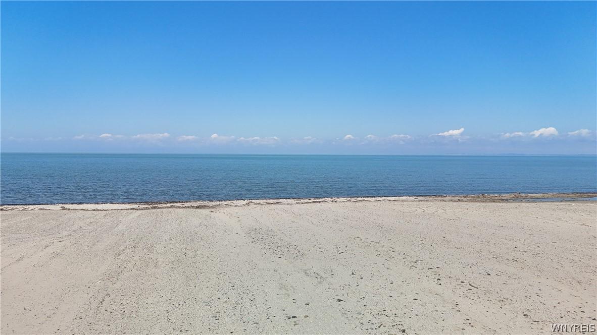 Image 2: Beach Frontage