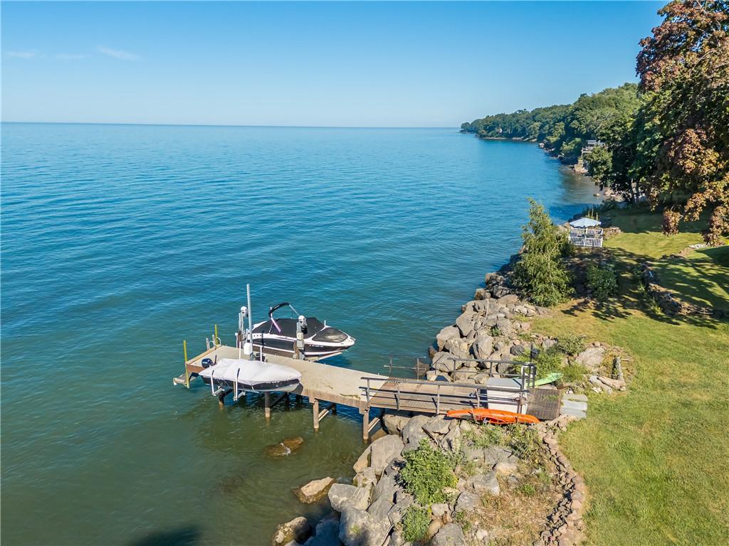 Image 2: SPECTACULAR 310' LEVEL WATERFRONT WITH STONE BEACH