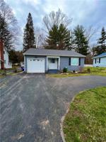 6195 W Lake Road
