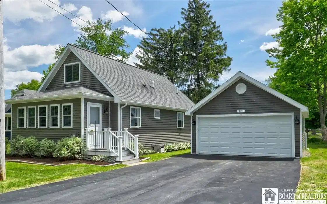 Image 1: Welcome to 178 Front St in the Village of Lakewood