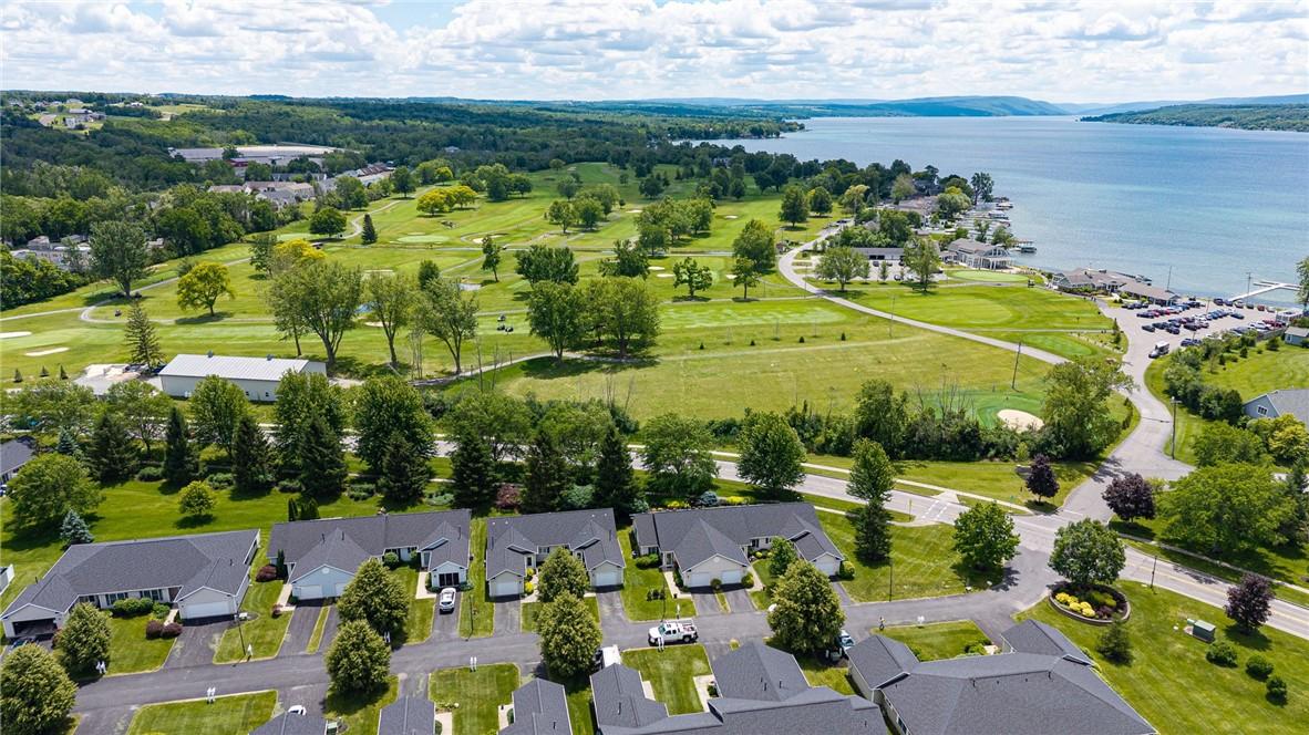 Image 2: One-floor living in the heart of Canandaigua