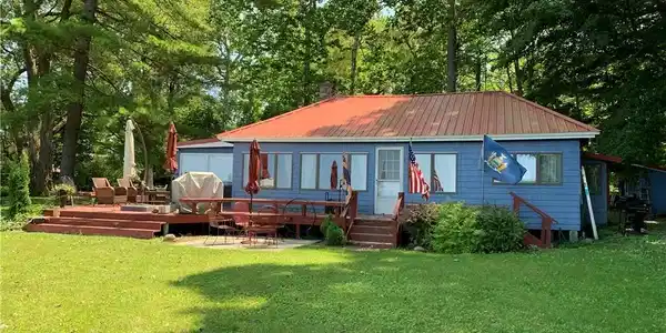 6489 Appletree Point Road