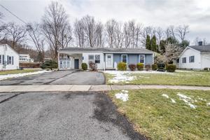 9 Crescent Drive
