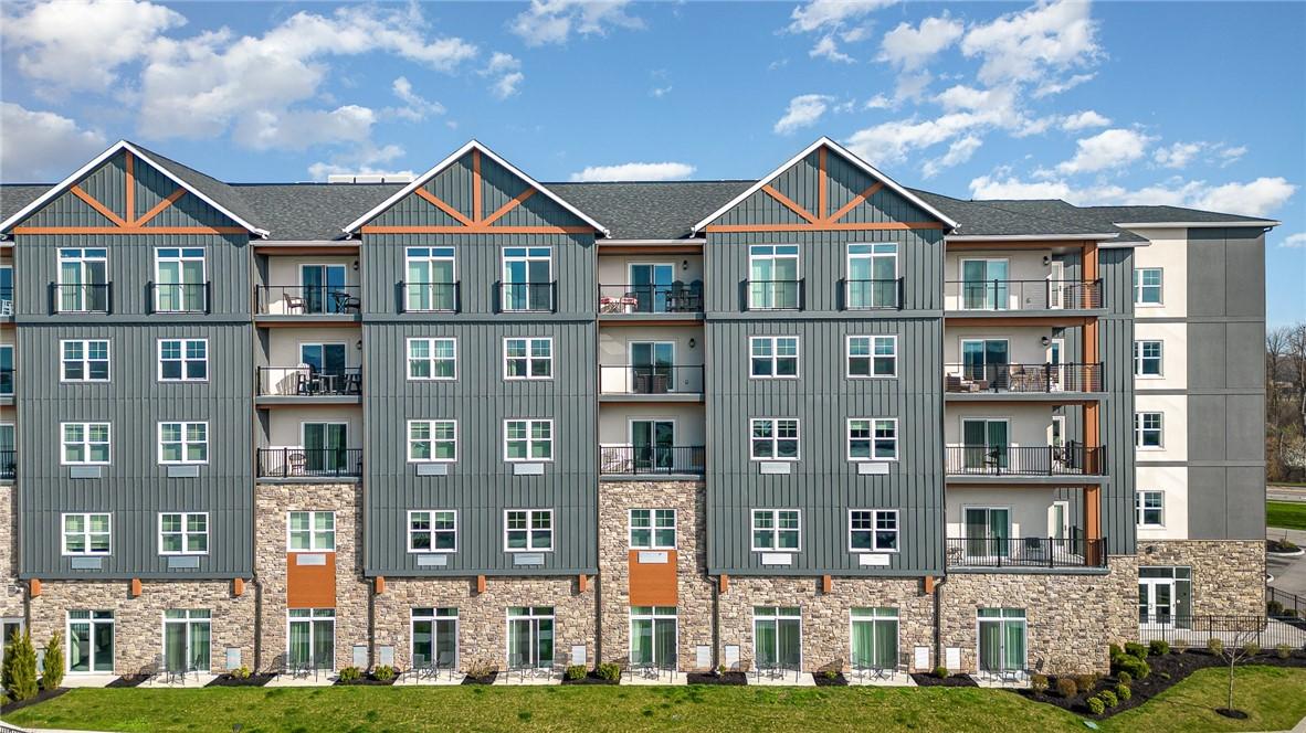 Image 2: 403 unit is in the middle Balcony one Down from th