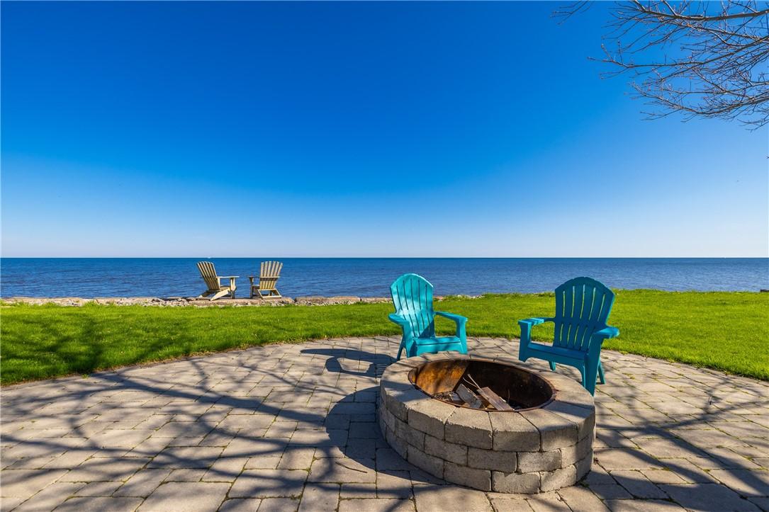 Image 2: ULTIMATE LAKE ONTARIO DREAM GETAWAY....162' WATERF