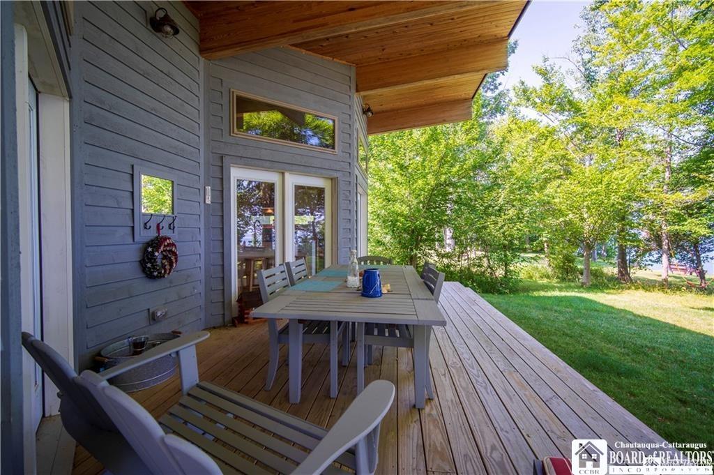 Image 3: DECK OVER LOOKING LAKE