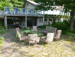 1115 E Lake Road