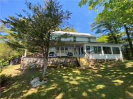 50 Knowltons Farm Rd/Prvt
