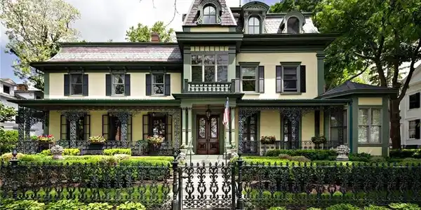 77 E Genesee Street