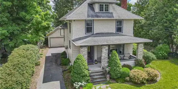 10 Fuller Street