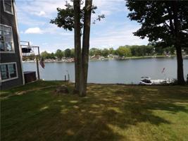 8291 W Port Bay Road