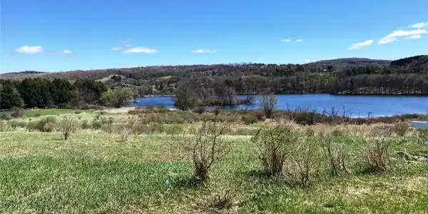 0 E Lake Road