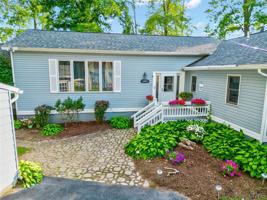 36 Woodland Drive
