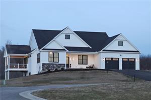 4512 Crystal Ridge Circle